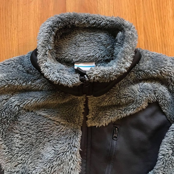 Columbia Fuzzy Sweater/Teddy Jacket - Picture 2 of 2